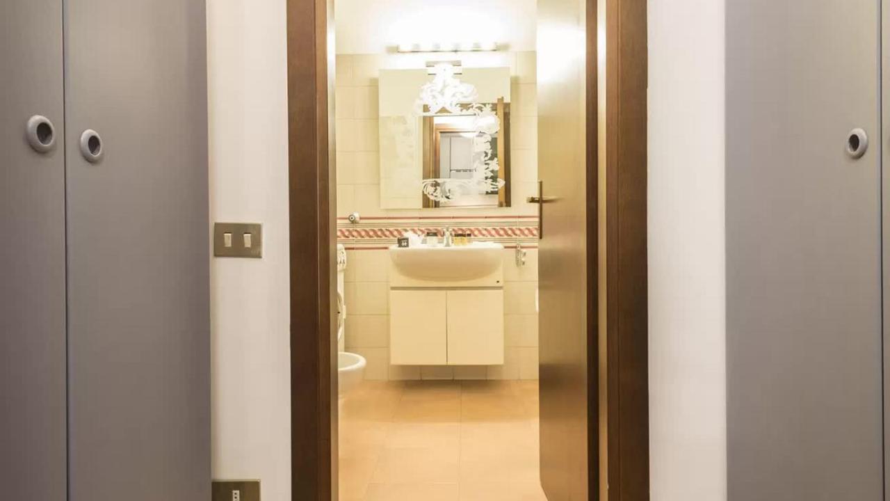 Italianway - Bollo 1 Apartment Milan Luaran gambar
