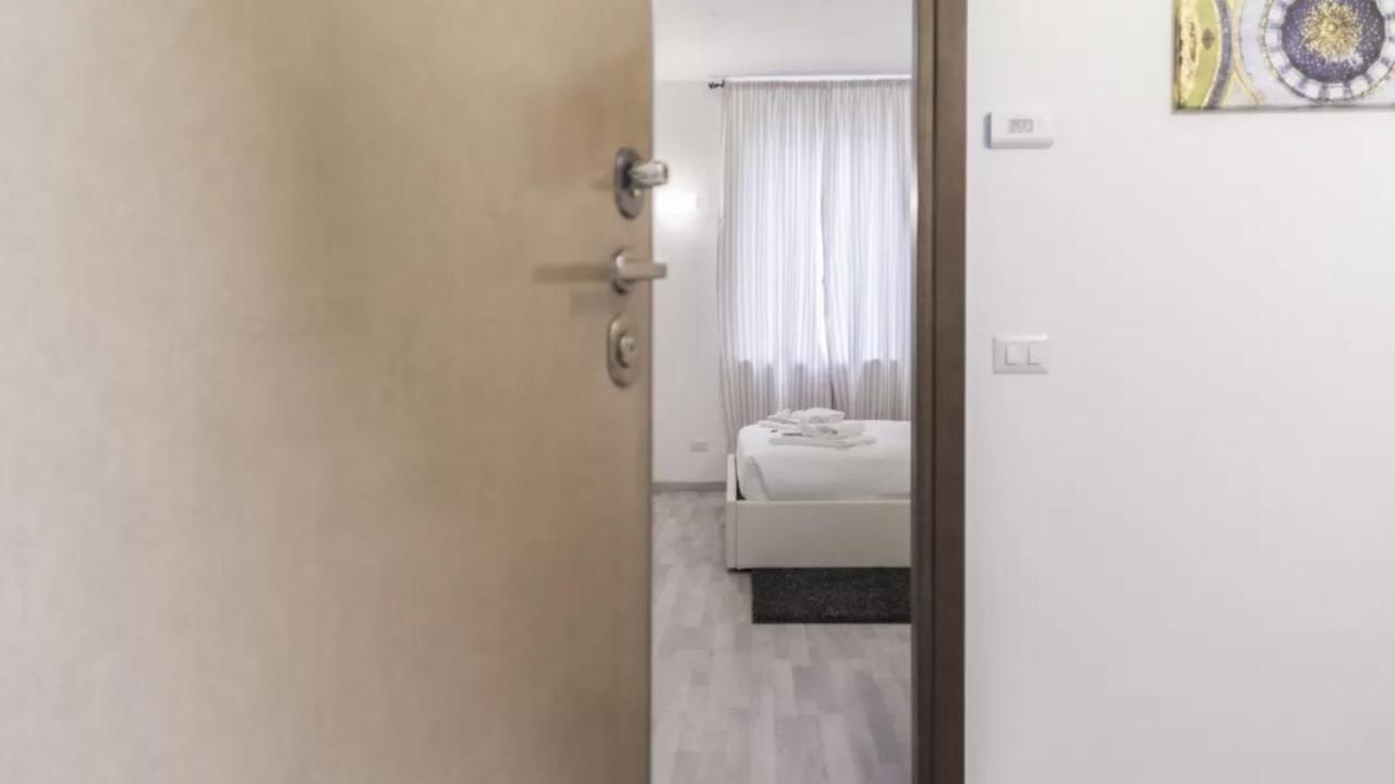 Italianway - Bollo 1 Apartment Milan Luaran gambar